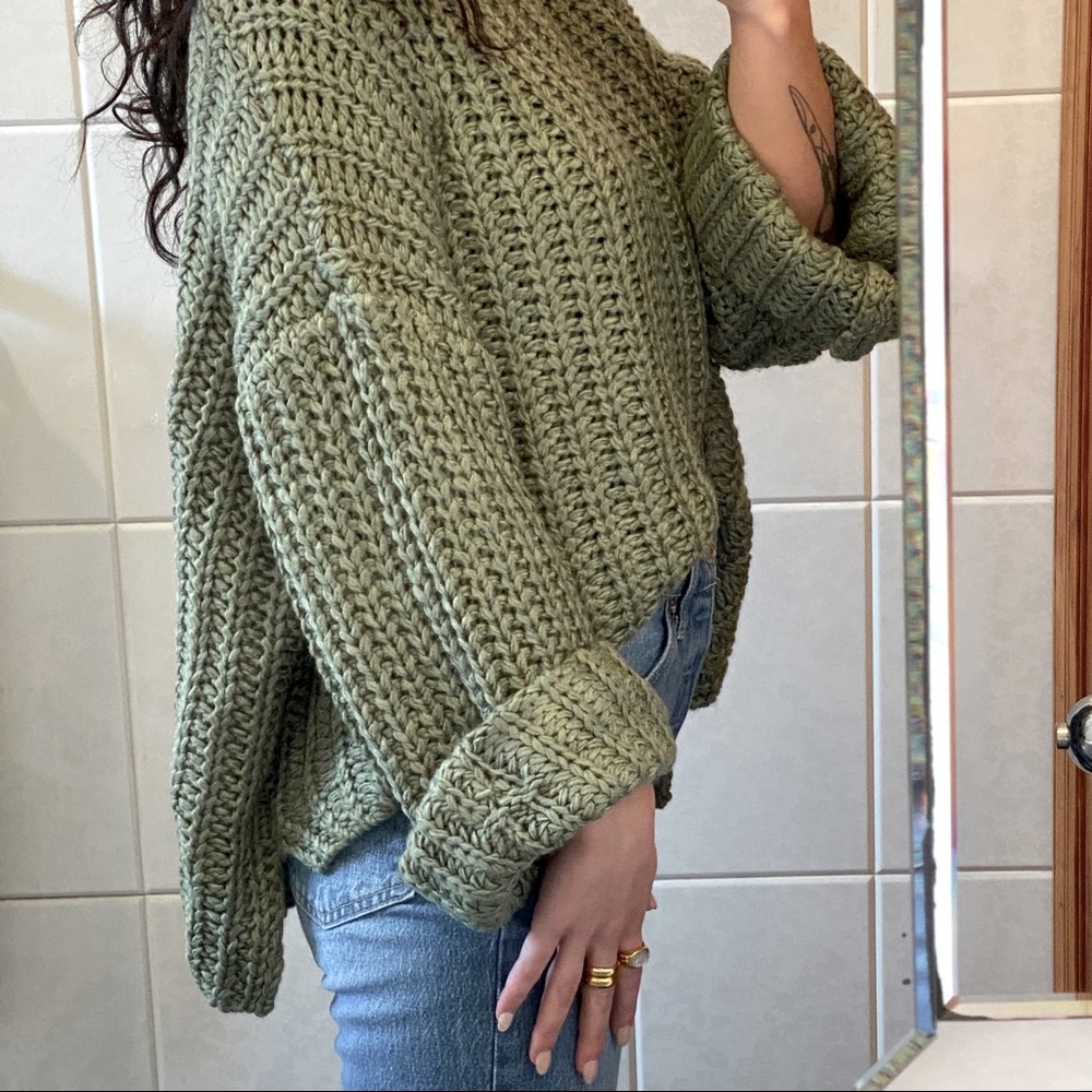 PRINCESS POLLY GREEN COW NECK KNIT SWEATER - Picture 3 of 8